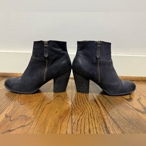 BP Black Leather Heeled Ankle Booties - Size 9M